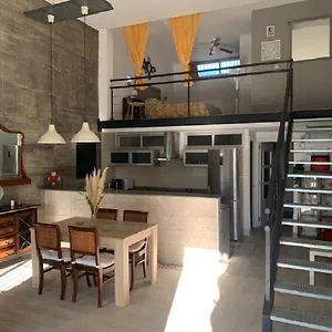 Piscina En Precioso Loft Rural A Un Paso Del Centro , Málaga España
